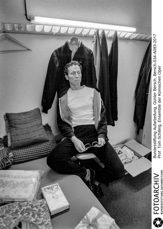 Komische Oper,  Choreograph, Reportage für "Für Dich", 1984<BR>Aufnahmedatum: 1984<BR>Material/Technik: Foto / s/w<BR>Aufnahmeort: Berlin<BR>Signatur: Bersch-034-A083-2017<BR>