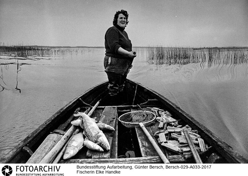 Aufnahme aus der Zeit Berschs 1980-1990 als Bildreporter beim Berliner Verlag, Redaktion "Für Dich"<BR>Aufnahmedatum: 1983<BR>Material/Technik: Foto / s/w<BR>Aufnahmeort:  Korswandt, Usedom (Mecklenburg-Vorpommern), DDR (Deutschland)<BR>Signatur: Bersch-029-A033-2017<BR>