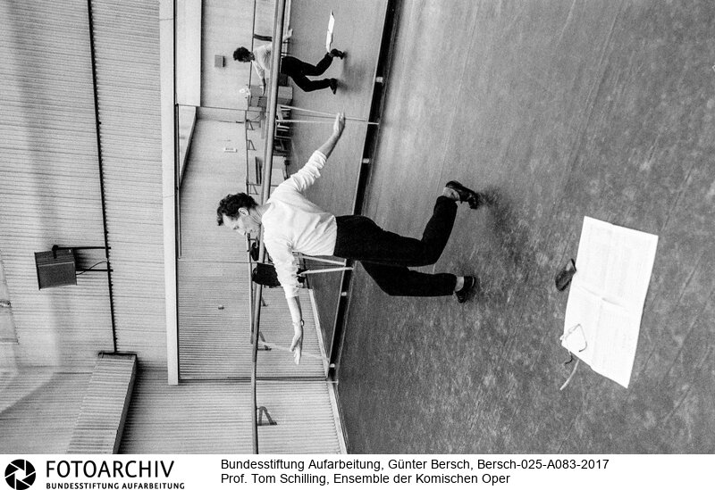 Komische Oper,  Choreograph, Reportage für "Für Dich", 1984<BR>Aufnahmedatum: 1984<BR>Material/Technik: Foto / s/w<BR>Aufnahmeort: Berlin<BR>Signatur: Bersch-025-A083-2017<BR>