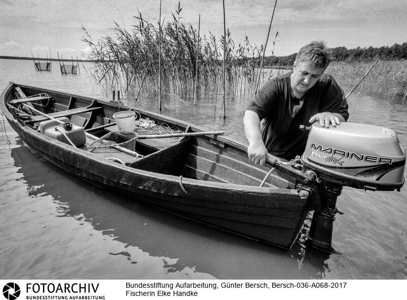 Experimentelle Fotografie und Reportage, Nachwende, Ostdeutschland
(Aus der Serie "Der Zweite Blick")<BR>Aufnahmedatum: 1991<BR>Material/Technik: Foto / s/w<BR>Aufnahmeort:  Korswandt, Usedom, Mecklenburg-Vorpommern, Deutschland<BR>Signatur: Bersch-036-A068-2017<BR>