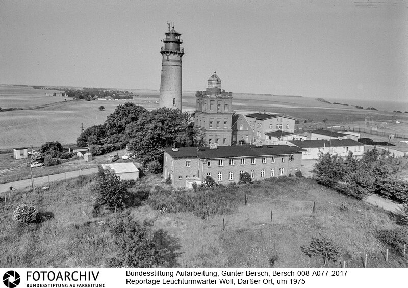 Lieblingsort Berschs<BR>Aufnahmedatum: um 1975<BR>Material/Technik: Foto s/w<BR>Aufnahmeort: Darßer Ort (Mecklenburg-Vorpommern)<BR>Signatur: Bersch-008-A077-2017<BR>