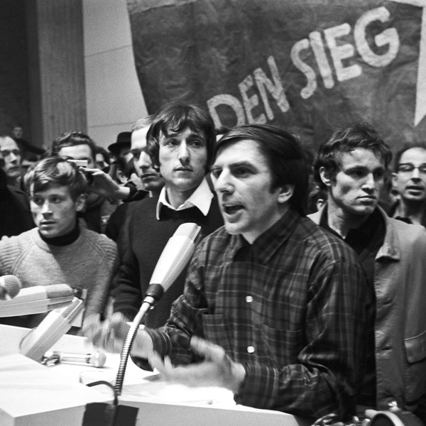 Politische Versammlung